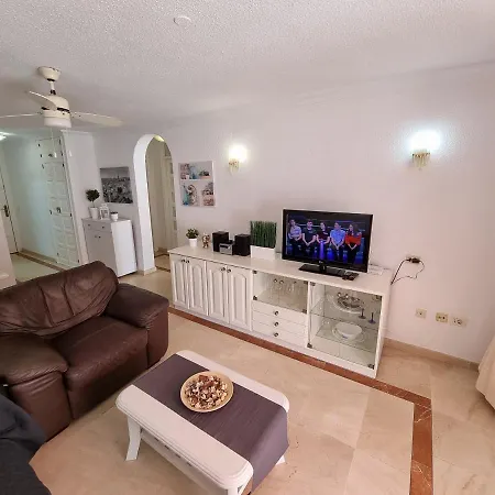 Apartment Casa Teide, Ground Floor Parque Santiago 1, Heated Pool, 100 M To Sea And Beach, Wifi Playa de las Americas (Tenerife)